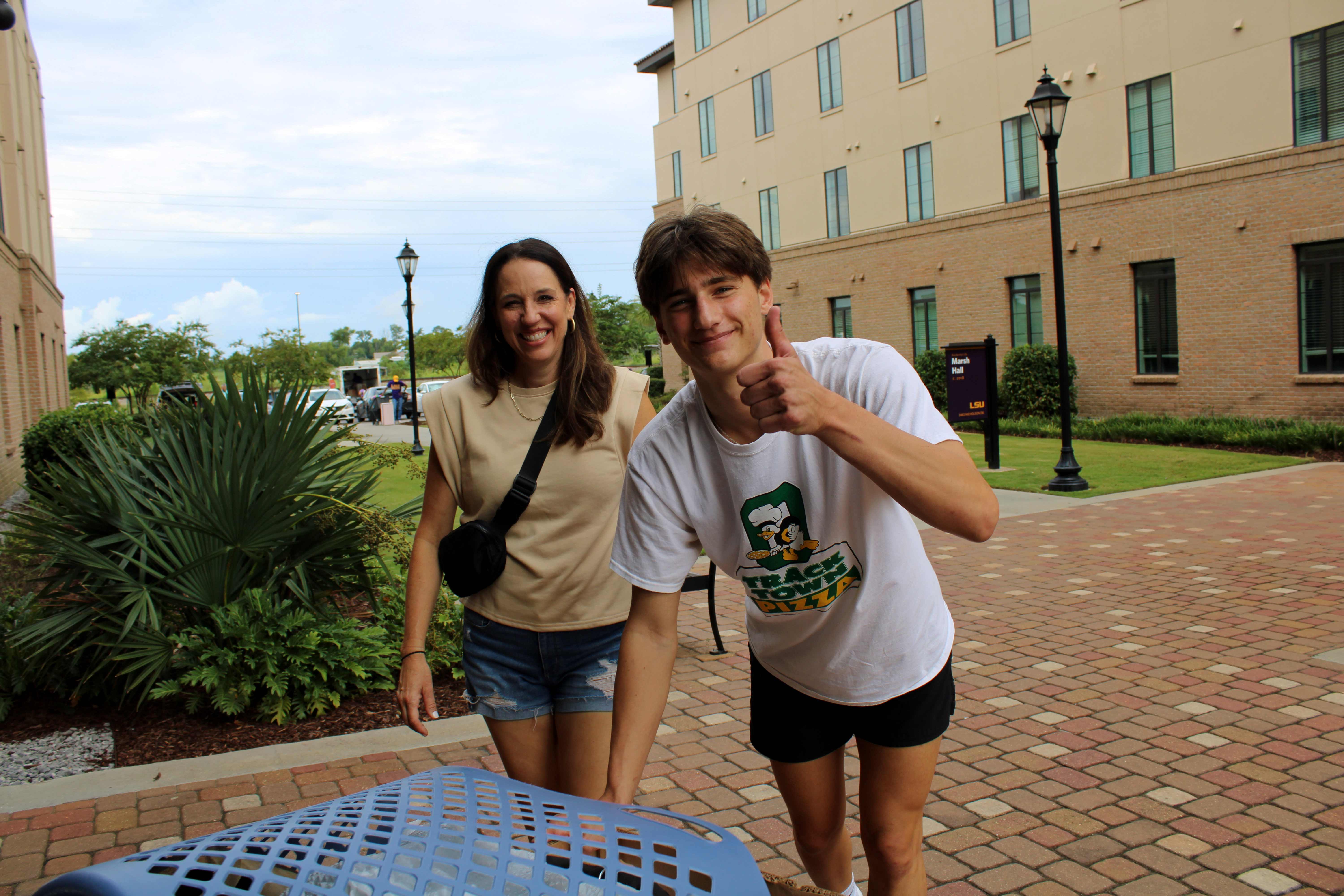 student moving in