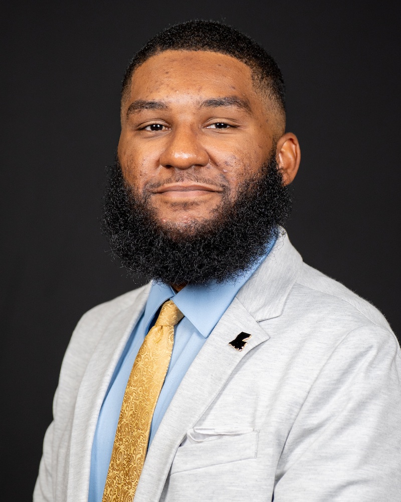 Headshot of Joshua Jackson